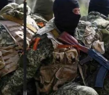 На службе «ДНР»: в Сети опубликовали персональные данные боевиков