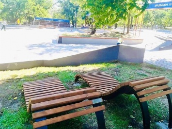 Благодаря социальной платформе «Доброе дело» Одесса получила новые парковые кресла