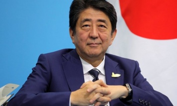 Кабинет министров Японии во главе с Синдзо Абэ в полном составе ушел в отставку