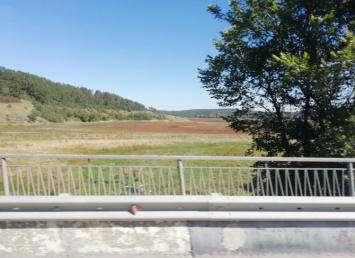 В Симферопольском водохранилище закончилась вода: свежие фото экокатастрофы