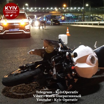 В Киеве из-за пешехода-нарушителя произошло ДТП с тремя погибшими. Видео