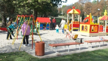 Где в Никополе отремонтируют тротуары, детские и спортплощадки за 1,3 миллиона гривен