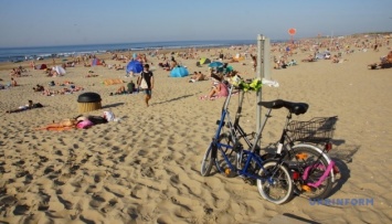 Летняя погода в Нидерландах спровоцировала бум на пляжах