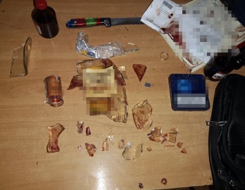 Пьяный отец зарезал сына разбитой о его голову бутылкой после застолья в Киеве