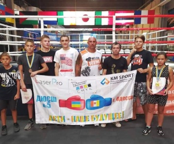 Юные одесские боксеры успешно выступили на чемпионате области