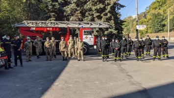 В Песочине и Рогани появились свои пожарные-спасатели (фото)