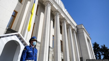 Верховная Рада предварительно поддержала создание механизма наказания военных преступников в Крыму и на Донбассе