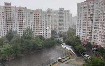 Киев накрыл ураган с ливнем