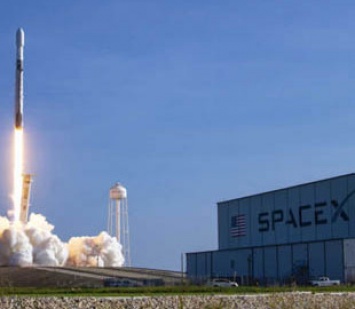 Компания Илона Маска SpaceX перенесла запуск новой группировки Starlink: названа причина