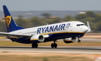 Ryanair опять сокращает количество рейсов в октябре