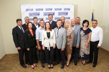Юристы, врачи, предприниматели - кого Оппозиционный блок выдвинул на местные выборы в Запорожской области