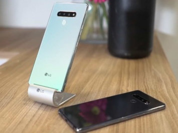 LG анонсировала смартфон K71 со стилусом и стереодинамиками