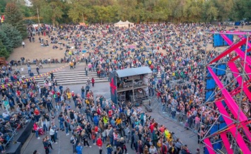 Просто треш: в Минздраве пригрозили ответственностью организаторам фестиваля в Запорожье