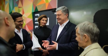 Партия Порошенко устроила пиратский показ украинского фильма, чтобы пропиарить себя