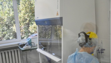 В Донецкой области открыли пятую ПЦР-лабораторию: она сможет делать до 300 тестов на коронавирус на сутки