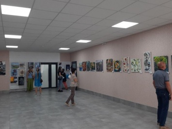 На что можно посмотреть на арт-выставке в Мелитополе (ФОТО)