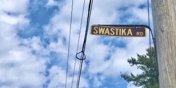 Совет американского города Свастика отказался его переименовывать