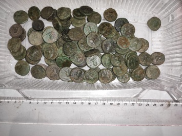 У крымчанина изъяли 225 античных и средневековых монет