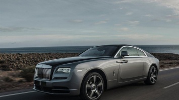 Rolls-Royce представил первый в истории электрокар (фото)
