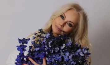 Елена Корикова, появившись после долгого перерыва, поразила фанатов своей красотой