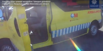 В Николаеве остановили авто, которое перевозило пациента после операции: в патрульной дали объяснение, - ВИДЕО
