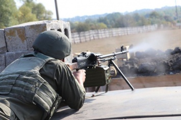 В Криворожской воинской части Национальной гвардии 3011 прошли специальные сборы пулеметных и гранатометных расчетов