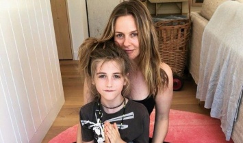 Алисия Сильверстоун пожаловалась, что ее сына травят за внешность