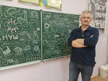 «Марио» за три часа и комикс о гаджетомании: учитель из Донецка открывает таланты у одесских детей