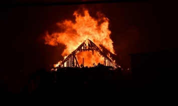 Более сотни очагов огня, есть погибшие: Что известно о масштабных лесных пожарах в Луганской области