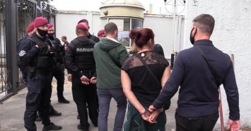 В Киеве задержана банда "карманников", орудовавшая на ж/д вокзале