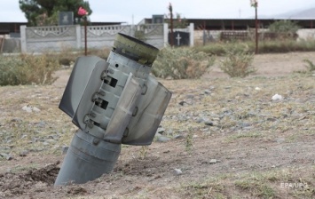 Армения и Азербайджан обвнили друг друга в обстрелах городов