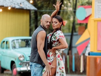 «Настоящая страсть»: Влад Яма и его супруга показали танцевальные па (ФОТО)