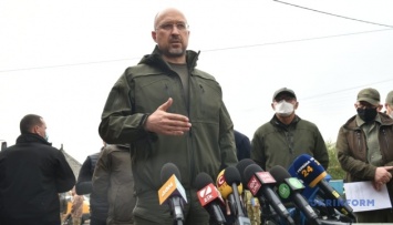 Лесные пожары: Шмыгаль дал ряд поручений по итогам поездки в Луганскую область
