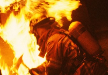 В Запорожской области ночью загорелся дом: спасли мужчину