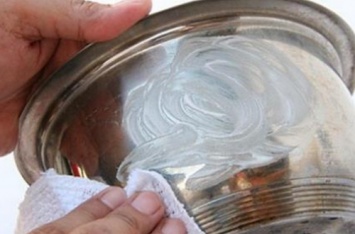 Как вычистить безнадежно пригоревшую посуду: 7 работающих способов