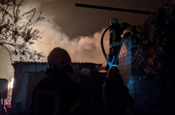 В окрестностях Лисичанска, Северодонецка и Рубежного продолжают тушить пожары