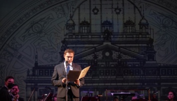 Львовской опере - 120 лет, театралам вручили государственные награды