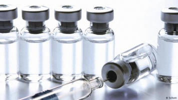 Прививка от коронавируса: вакцинация растянется на год, предупреждают в ФРГ