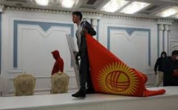 "Наждачная революция" в Кыргызстане. Предупреждение для Украины