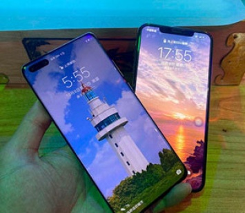 Включенные iPhone 12 и Huawei Mate 40 Pro показали на одном фото