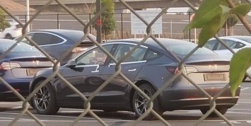 Обновленная Tesla Model 3 попалась на фото