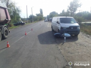 Разбились двое подростков на мопеде в Николаевской области