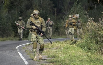 Сепаратисты обстреляли позиции ООС возле Водяного