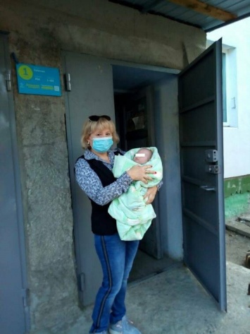 На Николаевщине женщина отдала новорожденную дочь соседке, а сама сбежала, - ФОТО