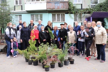 «У нас будет красивый двор»: жители ж/м 12 квартал и Тополь-2 поделились впечатлениями от проекта «Двори для життя»