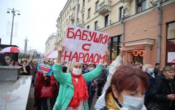 В Минске снова прошел марш пенсионеров