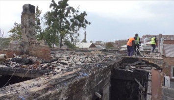 Как в Харькове ликвидируют последствия крупного пожара в старинном доме (видео)