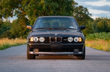 Редкий универсал BMW M5 1994 года выпуска выставлен на аукцион