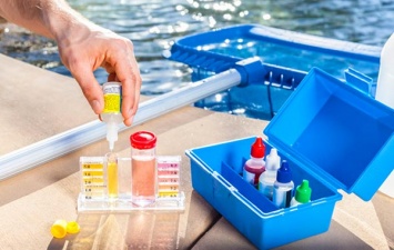 Химия для бассейна: как выбрать, где купить