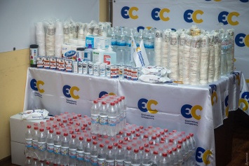 "Европейская Солидарность" отправила гуманитарную помощь в охваченные пожарами районы Луганской области (политика)